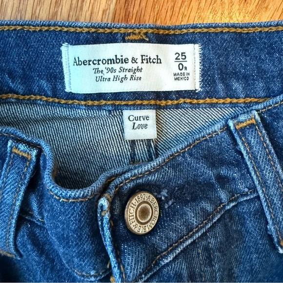 ABERCROMBIE ‘90s Straight Ultra High Rise Dark Wash Curve Love 0 Regular - Picture 6 of 8